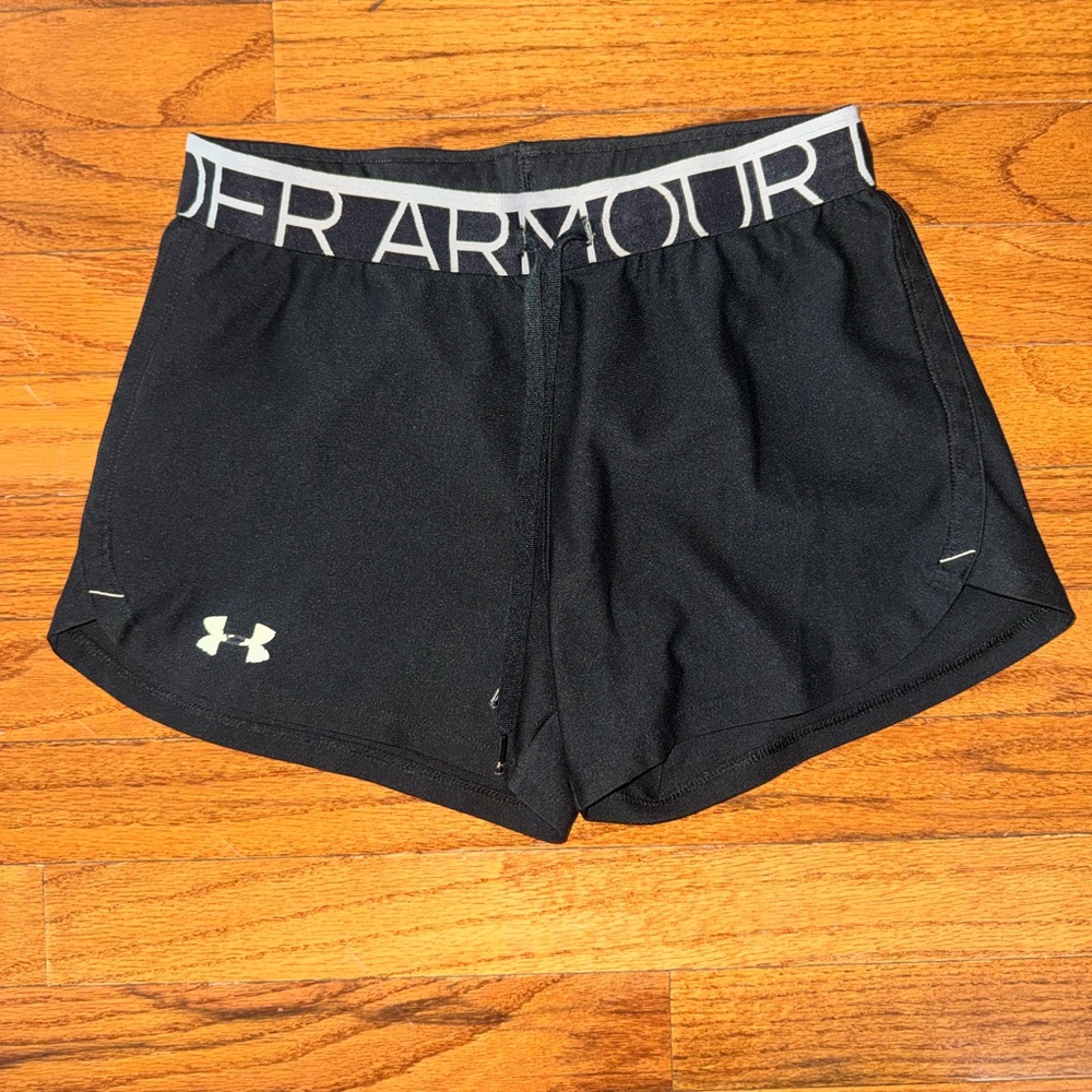 Under Armour Black Women’s Athletic Shorts with Logo Waistband